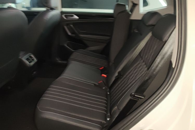 大众 途观L 2022款 330TSI 自动两驱舒享版中控内饰21