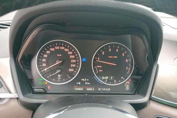 宝马X1 2018款 xDrive20Li 豪华型中控内饰14