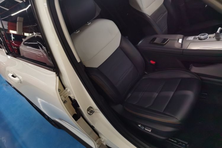 北京越野 北京BJ30 2024款 1.5T 魔核电驱进阶版局部细节41