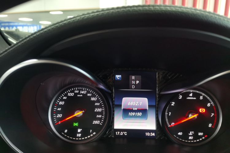 奔驰GLC 2016款 GLC 260 4MATIC 动感型中控内饰14