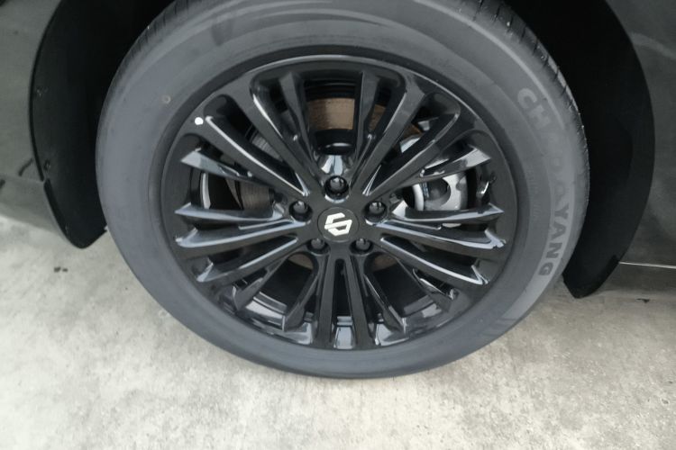 零跑汽车 零跑C01 2024款 纯电 525智行版车身外观6008