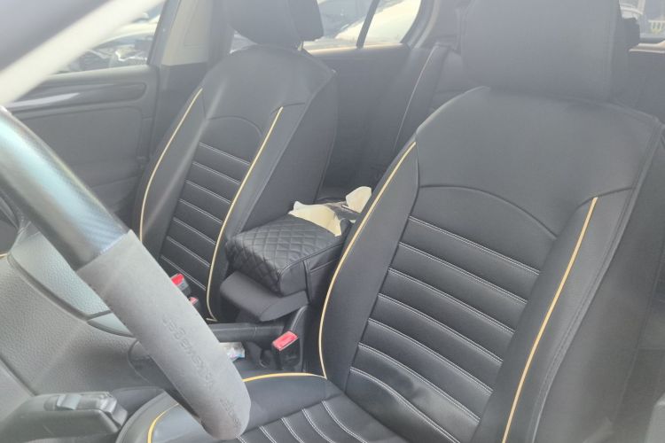 大众 高尔夫 2011款 1.6 自动舒适型局部细节19