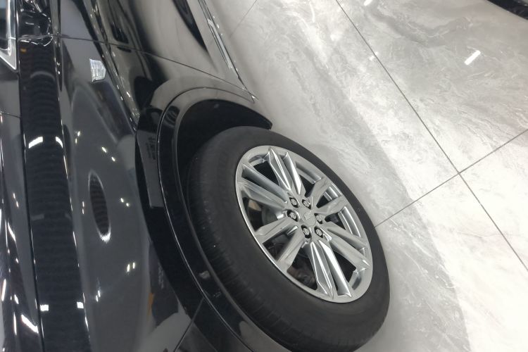 凯迪拉克XT6 2022款 2.0T 六座四驱豪华型车身外观6007