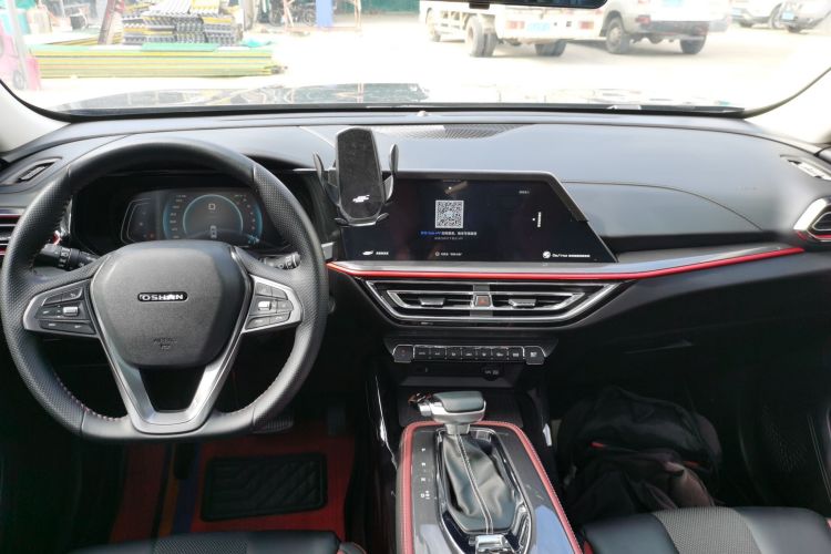 长安欧尚X5 2021款 1.5T DCT尊贵型中控内饰12