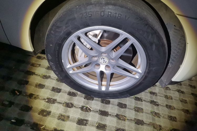 保时捷 2014款 Macan S 3.0T车身外观10