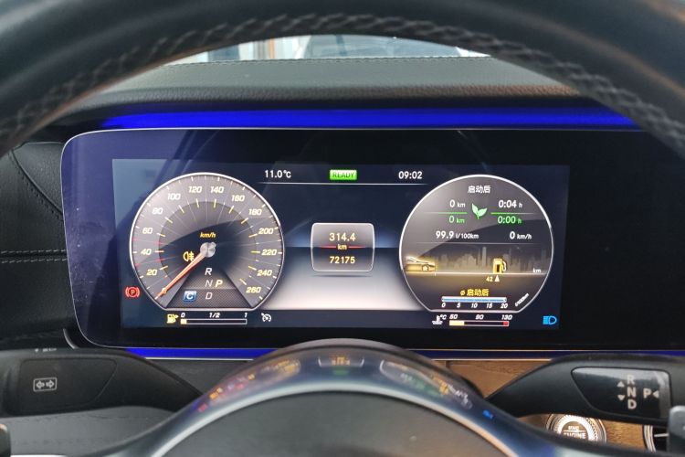 奔驰E级 2019款 E 260 L 运动型中控内饰14