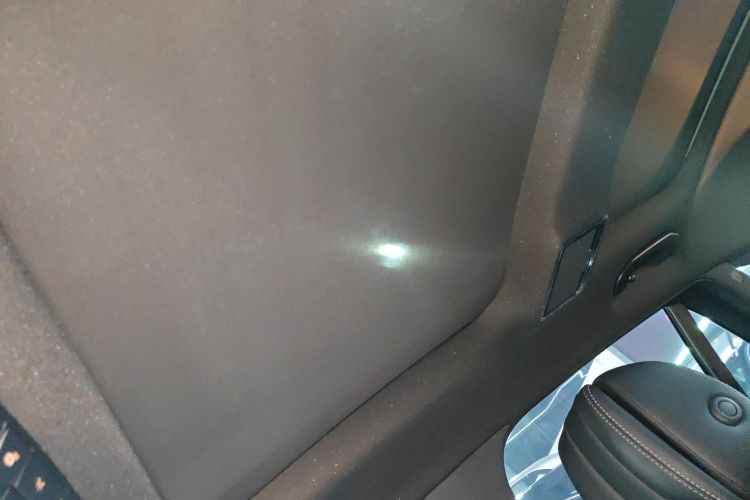 奔驰GLC 2019款 GLC 260 L 4MATIC 动感型局部细节22