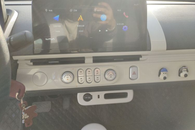 长安启源 长安Lumin 2022款 210km 香甜款中控内饰16