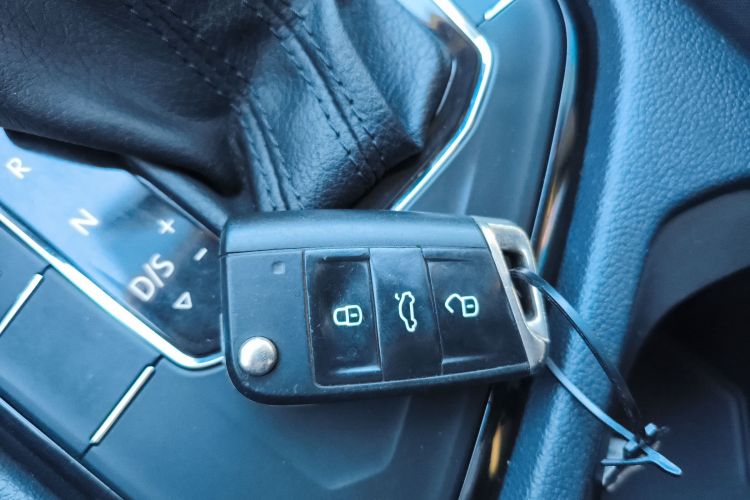 大众 途观L 2019款 改款 330TSI 自动两驱智动豪华版 国VI中控内饰7001