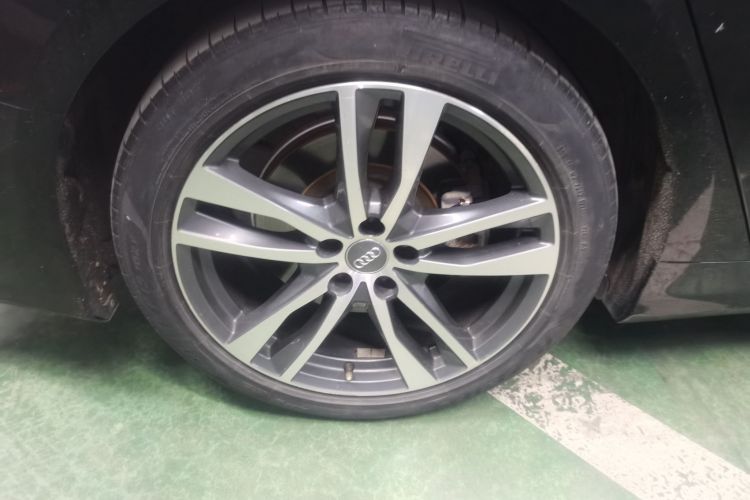 奥迪A6L 2021款 40 TFSI 豪华动感型车身外观6008