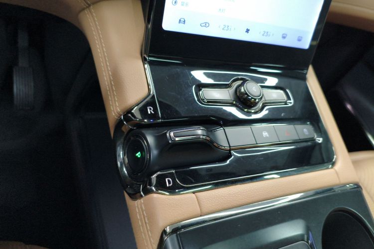 蔚来ES8 2020款 450KM 七座版中控内饰18