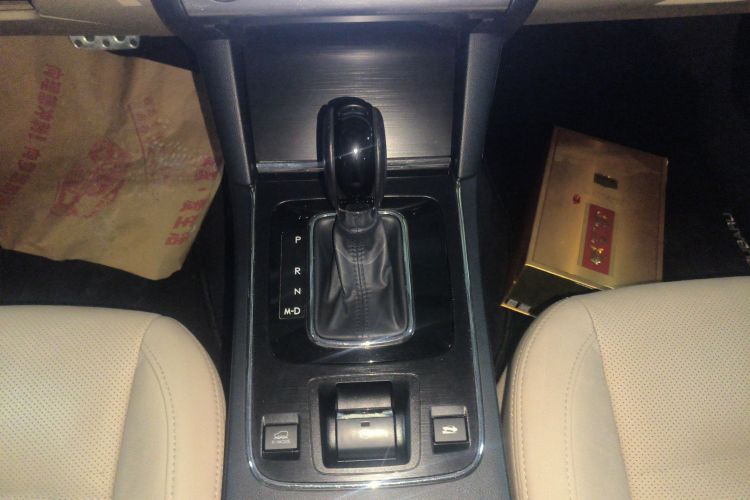 斯巴鲁 傲虎 2017款 2.5i 运动导航版 EyeSight中控内饰18