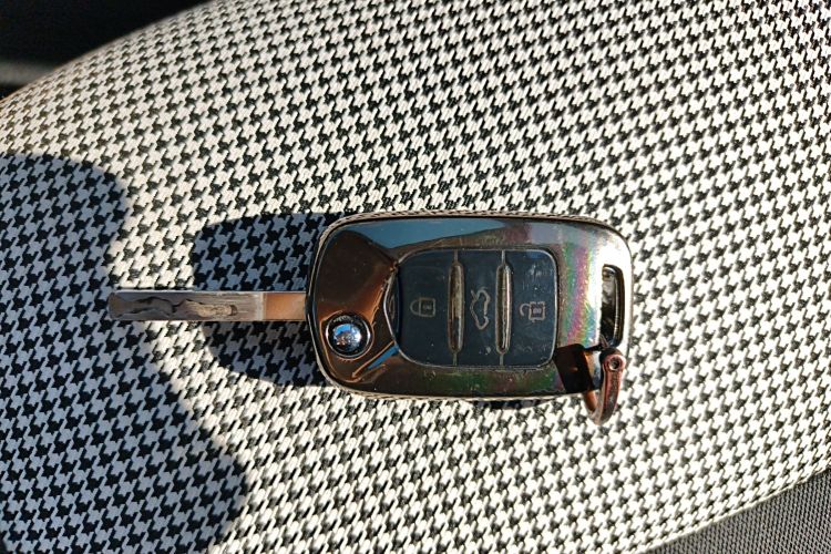 五菱汽车 宏光MINIEV 2024款 第三代 215km 青春版中控内饰7001