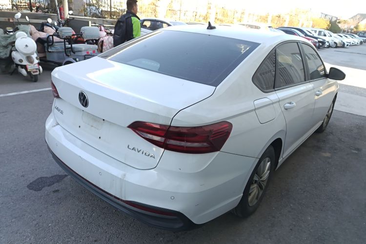 大众 朗逸 2023款 改款 1.5L 自动得逸版车身外观7