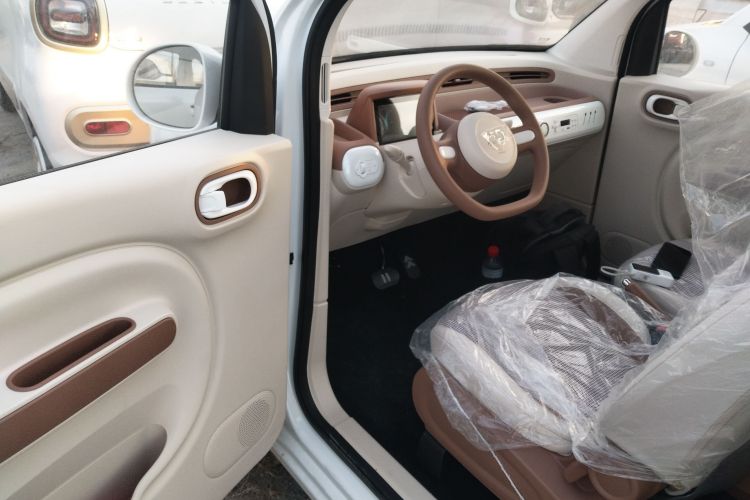 奔腾小马 2026款 222km 萌趣马 Plus中控内饰20