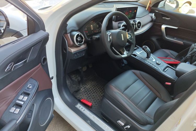 魏牌 VV5 2020款 1.5T 两驱智先锋中控内饰7002