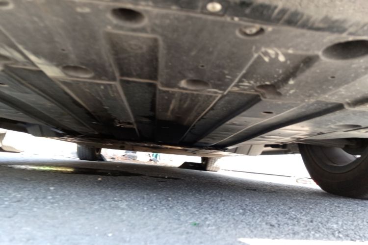 小鹏P5 2021款 550G局部细节9008