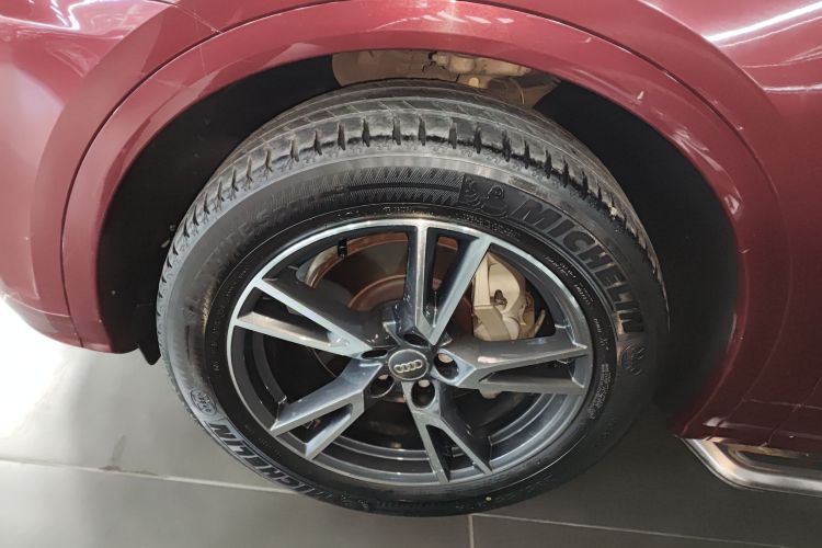 奥迪Q5L 2018款 45 TFSI 尊享时尚型 国VI车身外观6007