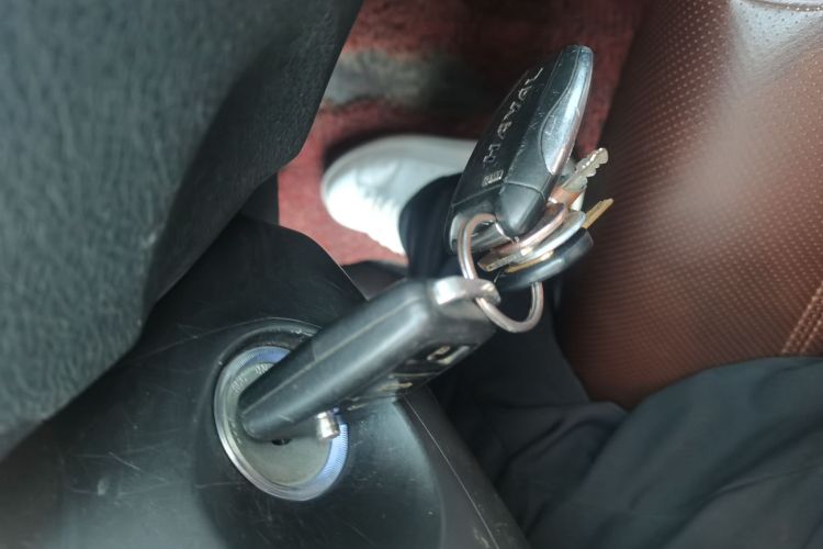 野马汽车 野马T70 2016款 升级版 1.8L 手动精英型中控内饰11