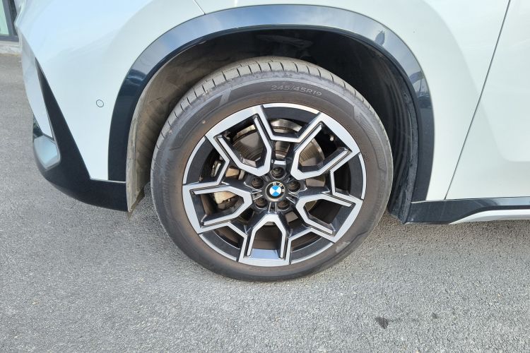 宝马X1 2024款 sDrive25Li X设计套装车身外观6007