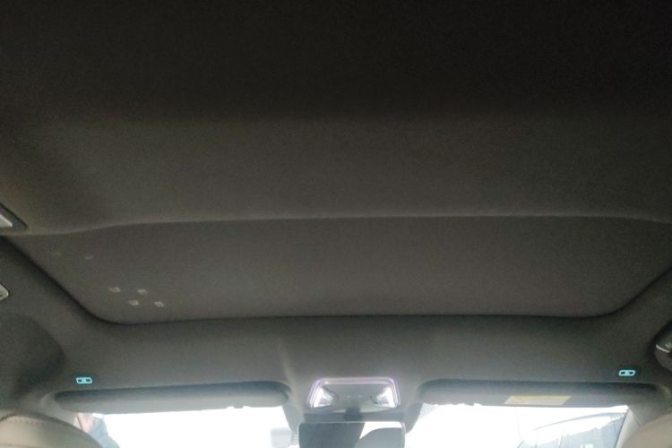 腾势Z9 2024款 1100km 四驱Max版中控内饰22