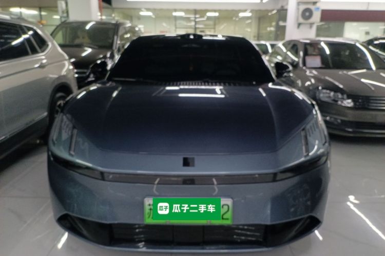 领克Z10 2024款 95kWh 702km四驱智驾Ultra车身外观2