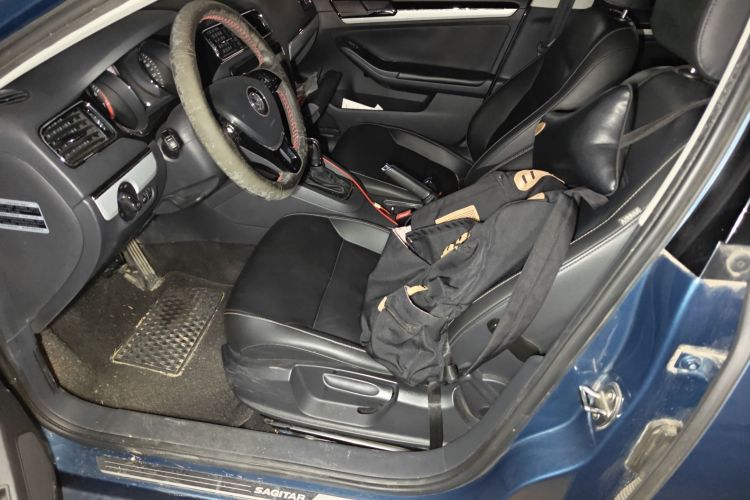 大众 速腾 2015款 1.6L 自动舒适型中控内饰19