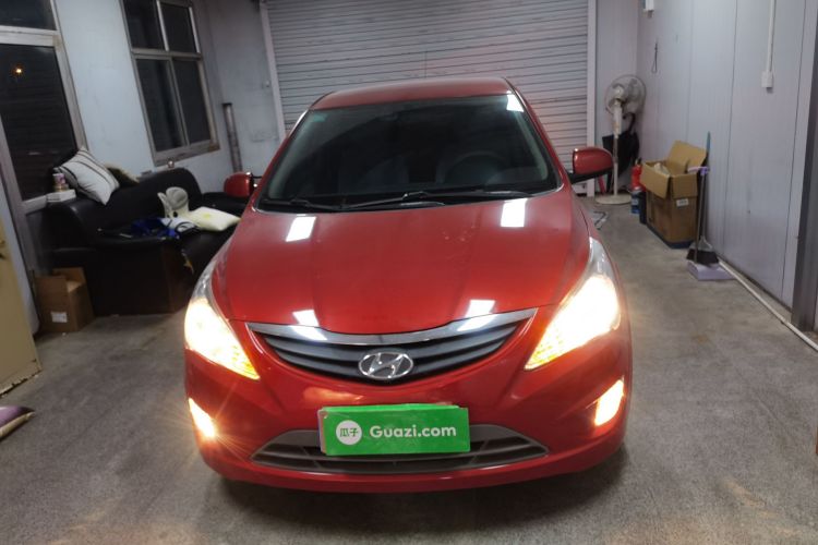 现代 瑞纳 2010款 三厢 1.4L 手动舒适型GS车身外观2