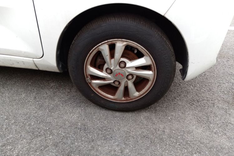 五菱汽车 宏光MINIEV 2020款 悦享款 三元锂车身外观10