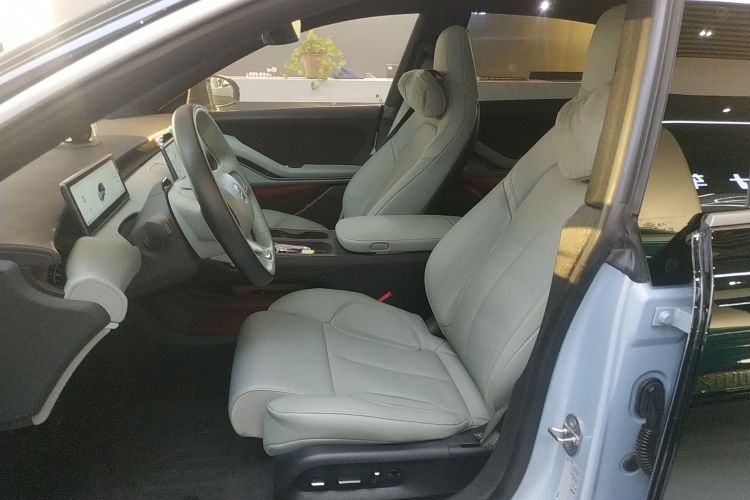 蔚来ET5 2022款 75kWh中控内饰19