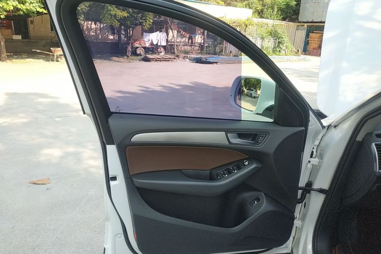 奥迪Q5 2017款 40 TFSI 进取型中控内饰47