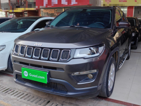 Jeep 指南者 2017款 200T 自动家享版