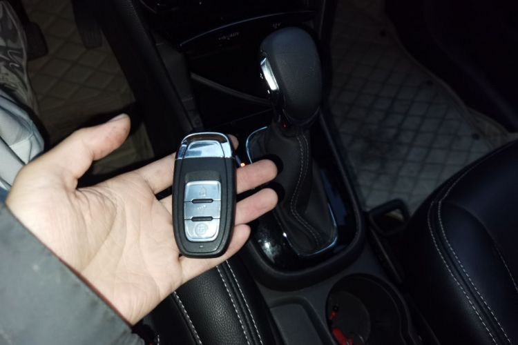 别克 昂科拉 2017款 18T 自动两驱都市领先型中控内饰7001