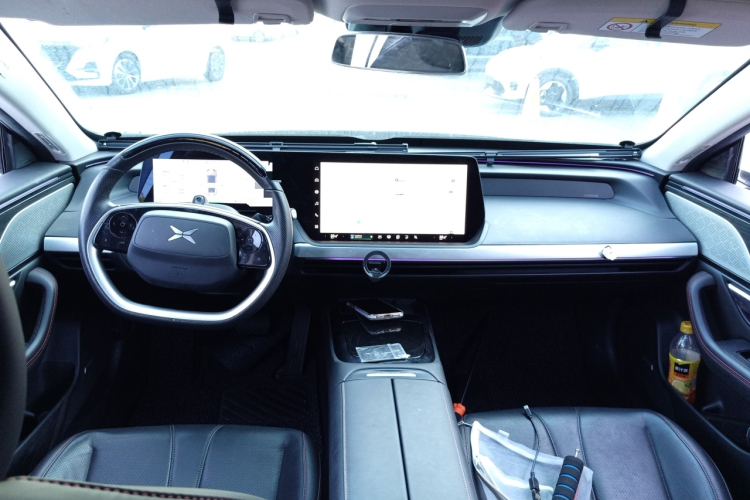 小鹏P7 2020款 586N中控内饰12