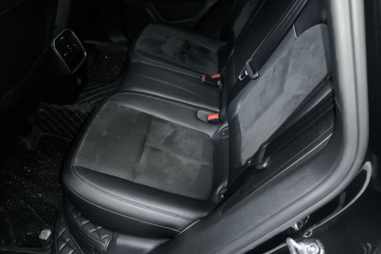 保时捷 2017款  Macan 2.0T中控内饰7004