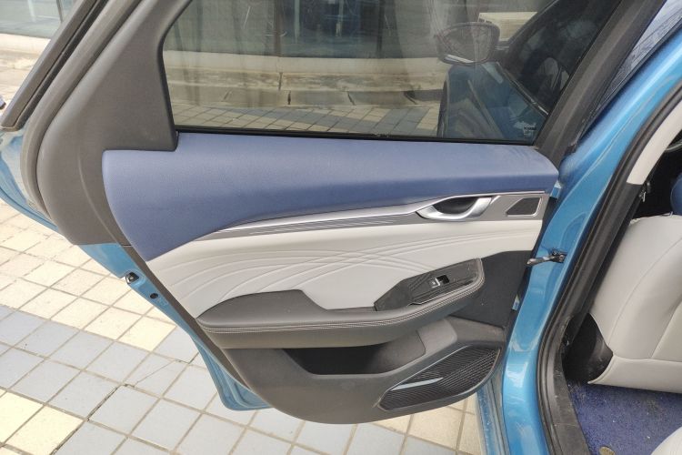 吉利汽车 星瑞 2021款 改款 2.0TD 尊贵型中控内饰7008