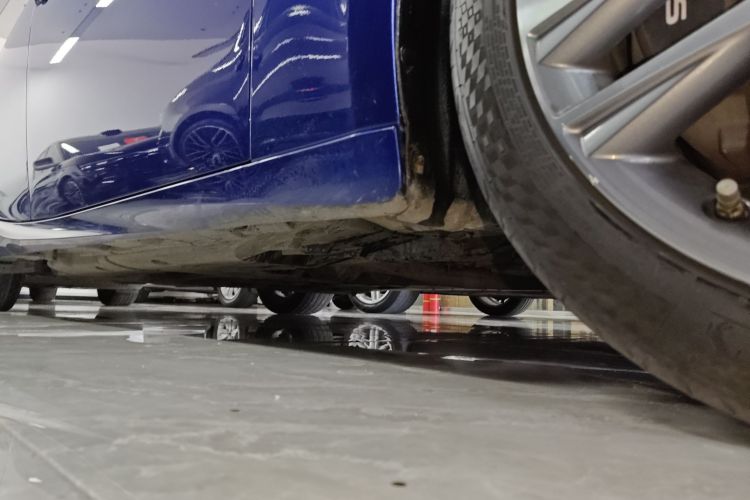 雷克萨斯IS 2017款 300 F SPORT版局部细节9001