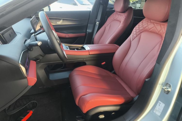 星途 星纪元 ES 2025款 纯电 Pro城区辅助驾驶 77kWh中控内饰19