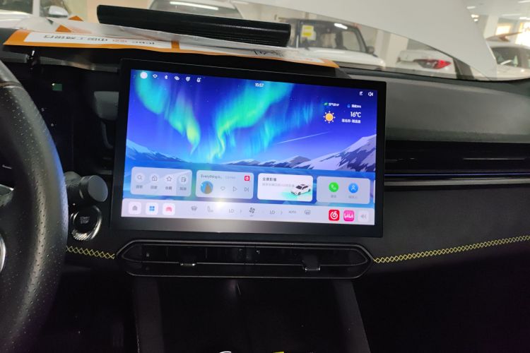 领克03 2023款 1.5TD DCT劲Pro中控内饰16