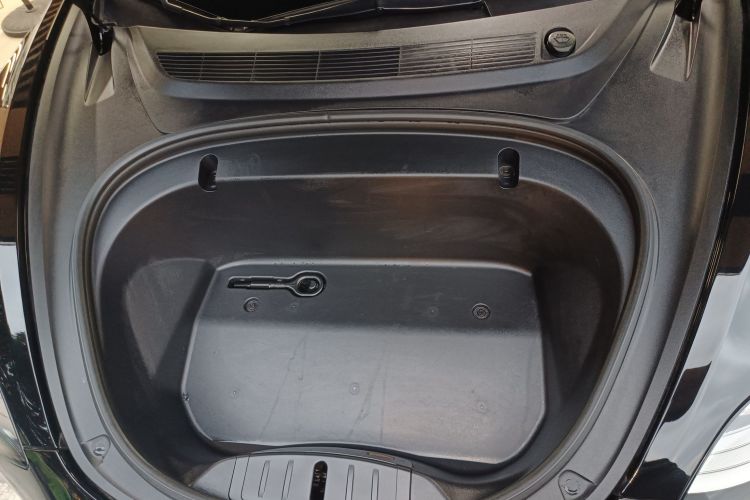 特斯拉 Model 3 2020款 改款 长续航后轮驱动版机舱底盘24