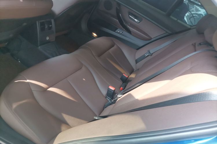 宝马3系 2018款 320Li 领先型M运动套装中控内饰21