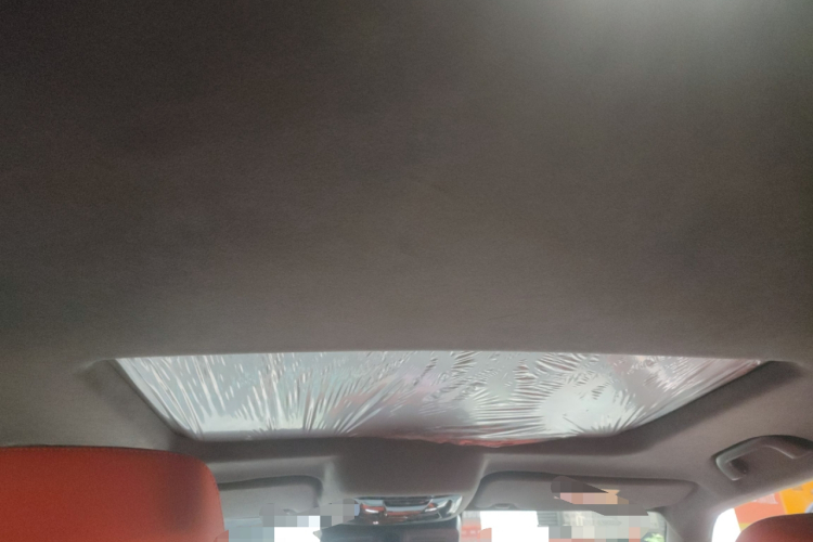 超境汽车 共创坦克300 2023款 2.0T 赛博骑士中控内饰7010