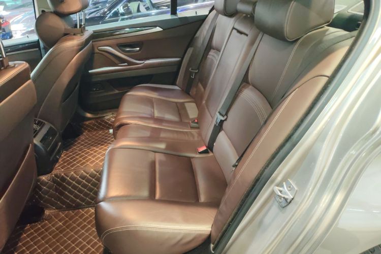 宝马5系 2017款 525Li 豪华设计套装中控内饰21