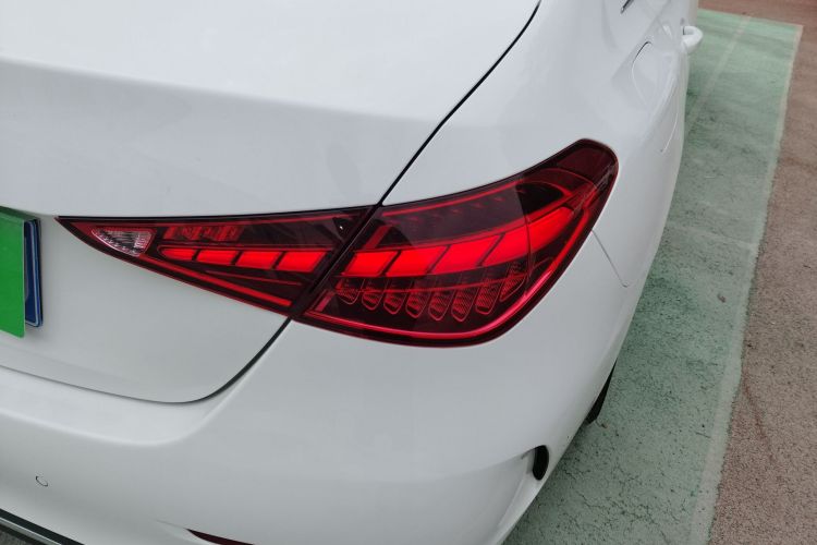 奔驰C级 2022款 改款 C 260 L 运动版车身外观6006