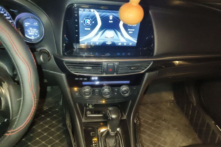 马自达 阿特兹 2015款 2.0L 蓝天时尚版中控内饰16