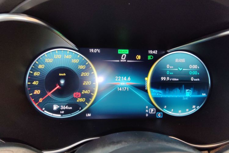 奔驰C级 2020款 改款 C 260 L 运动版中控内饰14