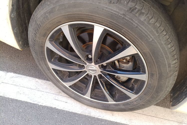 日产 轩逸 2021款 经典 1.6XE CVT舒适版车身外观10