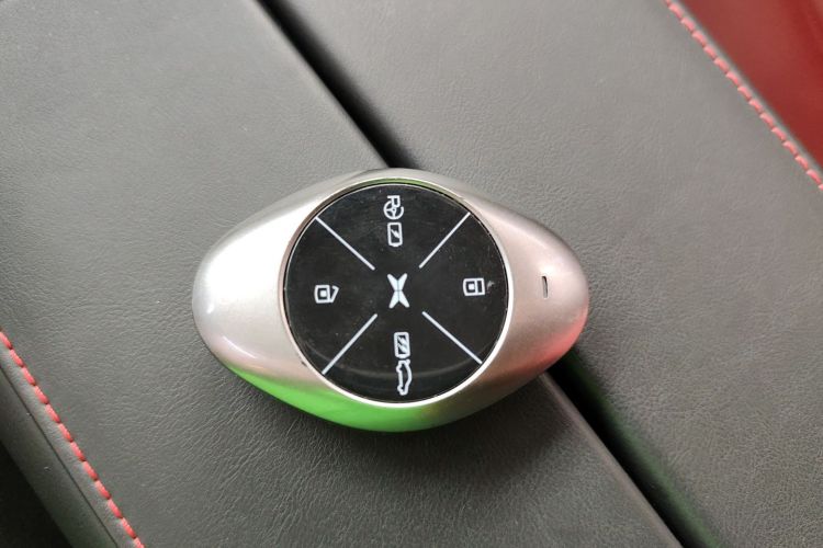 小鹏P7 2022款 670N+中控内饰11