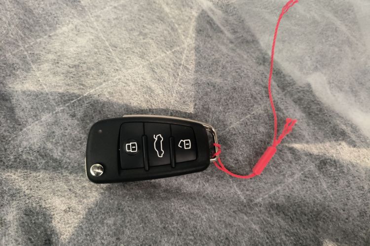 奥迪Q2L 2025款 35TFSI 时尚动感型中控内饰11