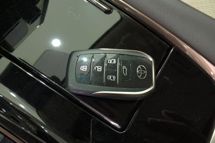 丰田 埃尔法 2024款 双擎 2.5L 臻享版中控内饰11